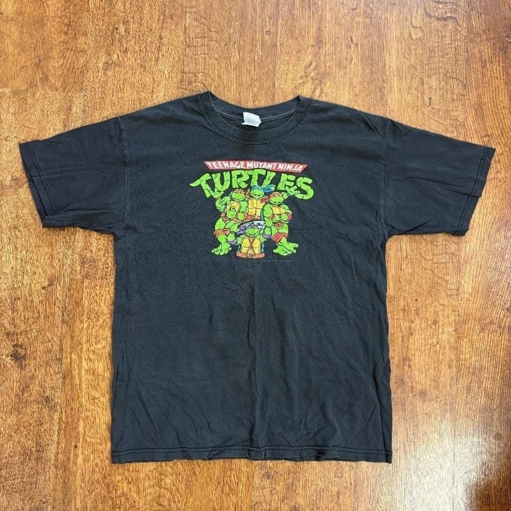 y2k 2000s faded black TMNT cracked graphic t-shirt Size L #ninjaturtles‎